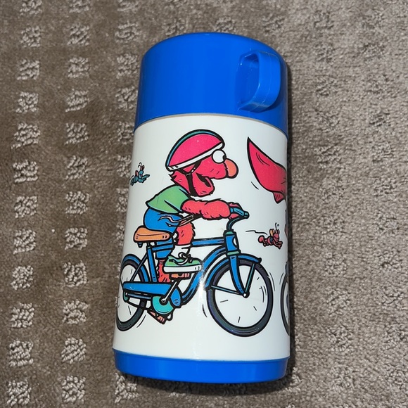 Vintage Aladdin Sesame Street Thermos EUC - Picture 3 of 5